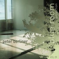 … ist eine Einladung, der Seele Raum zu geben. Musik voller Weisheit und Mitgefühl: Eine zugleich meditative und leidenschaftliche Mischung voller Lebensfreude und positiver Energien, welche die Sinne belebt und die Seele wärmt. Sanftes, wärmendes Schwingen, bei dem der Zuhörer sich selbst nahe kommt. Musik, die in neue Gefilde reisen lässt - und weiter wegbringen kann, als ein Flugzeug vermag: mentale Reisen – Inseln im Alltag.